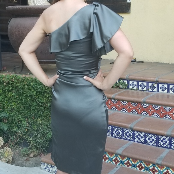 Maggy London one shoulder flutter dress Size 2 - Picture 2 of 5